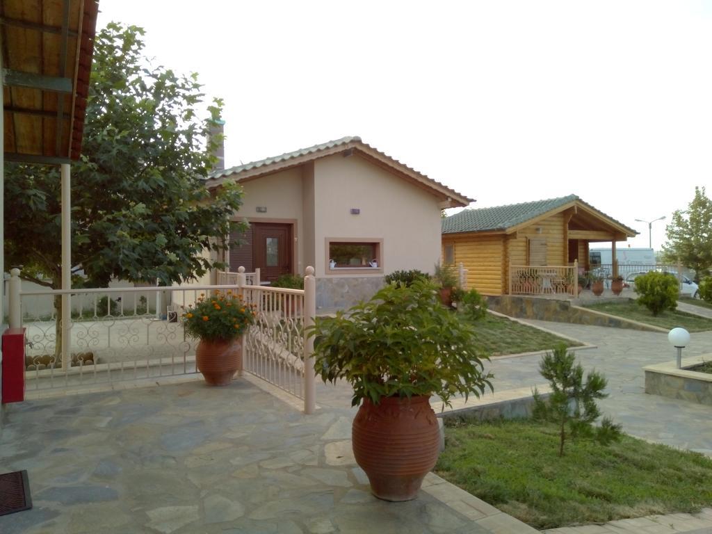 Hotel Aigli Farsala Екстер'єр фото
