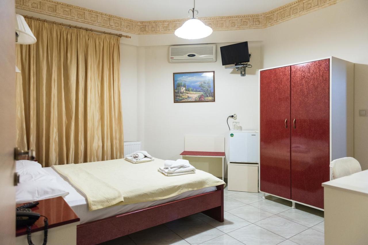 Hotel Aigli Farsala Екстер'єр фото