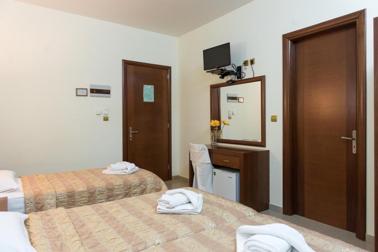 Hotel Aigli Farsala Екстер'єр фото