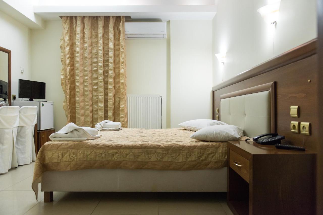 Hotel Aigli Farsala Екстер'єр фото