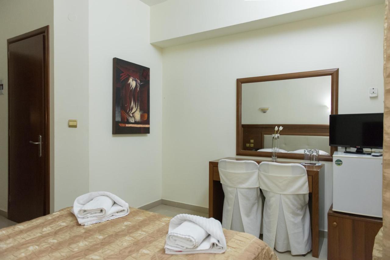 Hotel Aigli Farsala Екстер'єр фото